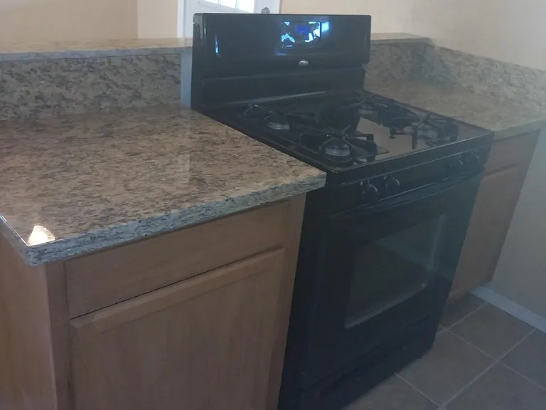 405 Oreja De Oro Dr SE — Photo 14