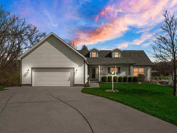 2463 W Rue Du Lac Ct, La Porte, IN 46350