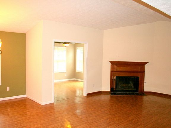 2nd image of 4991 Turtle Rock Dr