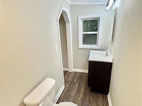 4th image of 4770 Jones Gap Rd