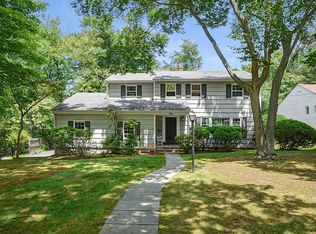 1 Sidehill Ct, Livingston, NJ 07039