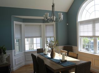 17 Rockville Mdws #17, Millis, MA 02054