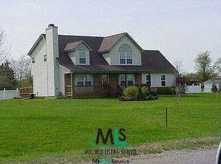 10348 W Honeycomb Ct, Pinckney, MI 48169