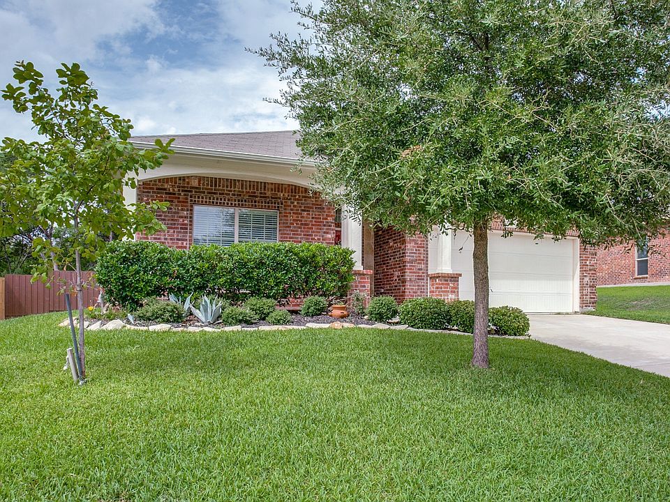 7021-red-mesa-dr-dallas-tx-High-Res-1.jpg