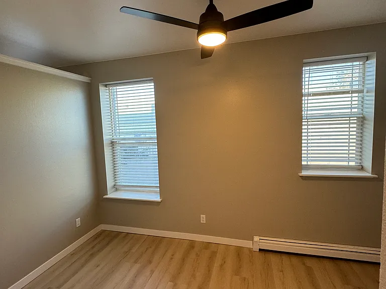 366 E Mountain Ave #3 — Photo 5