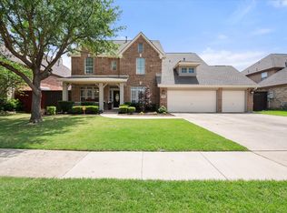 2647 Waterfront Dr, Grand Prairie, TX 75054