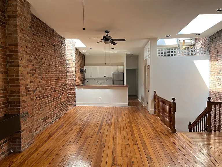 101 Cedar St #3 — Photo 8