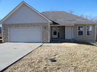 11019 Rowland Ct, Kansas City, KS 66109