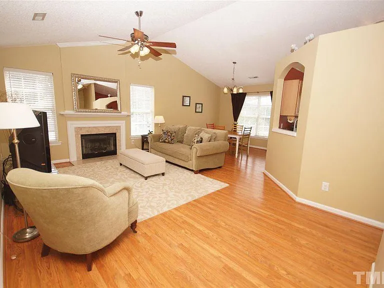6901 Dawnalia Ct — Photo 20