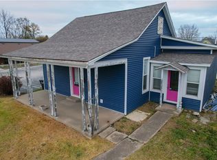 919 N Vermilion St, Danville, IL 61832