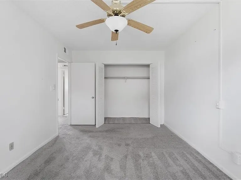 339 Joel Blvd #121 — Photo 16