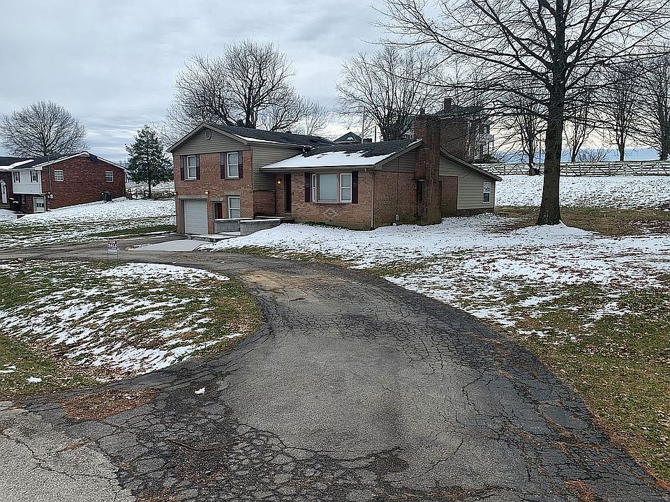 2nd image of 512 Ridgewood Ln