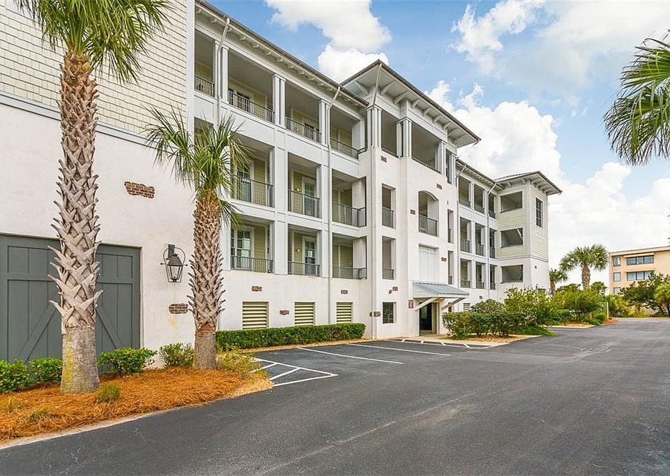 1st image of 10 Marina Dr APT 215