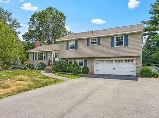 35 Meadowview Rd, North Andover, MA 01845