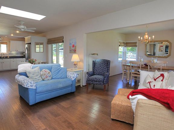 1542 Santa Rosa Living Room to Kitchen