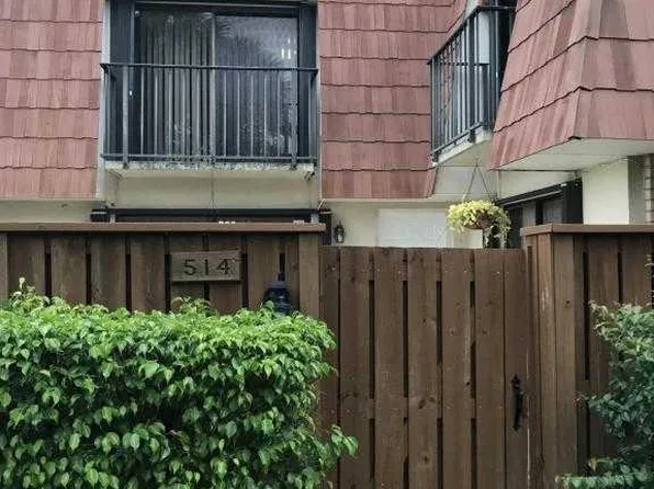 514 Live Oak Ln, Boynton Beach, FL 33436