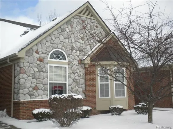 3901 Arbor Dr #1, Auburn Hills, MI 48326