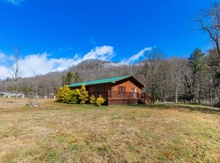 88 Laurel Cv, Mars Hill, NC 28754