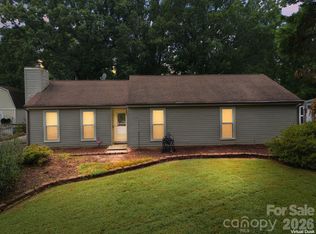 6423 Snow Bird Ln, Charlotte, NC 28227