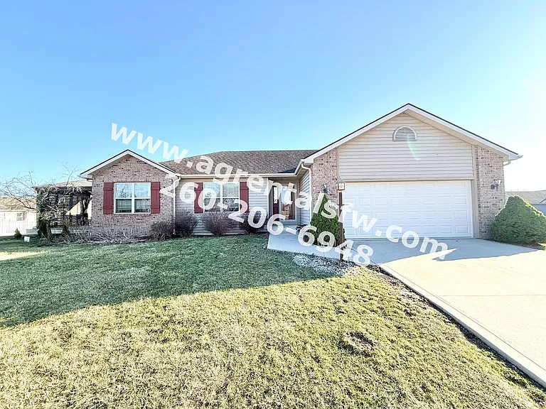8819 Strathmore Ln — Photo 1