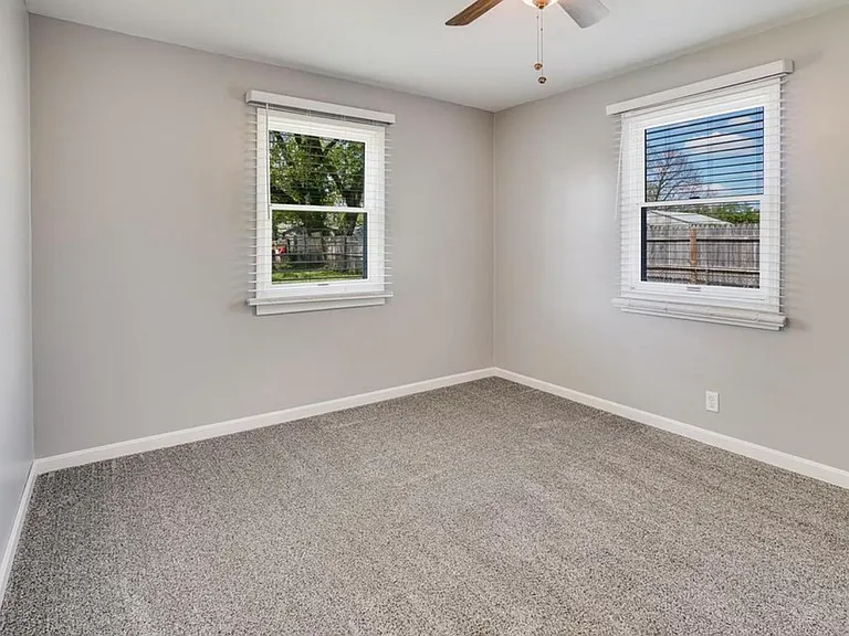 12 Normandy Dr — Photo 12