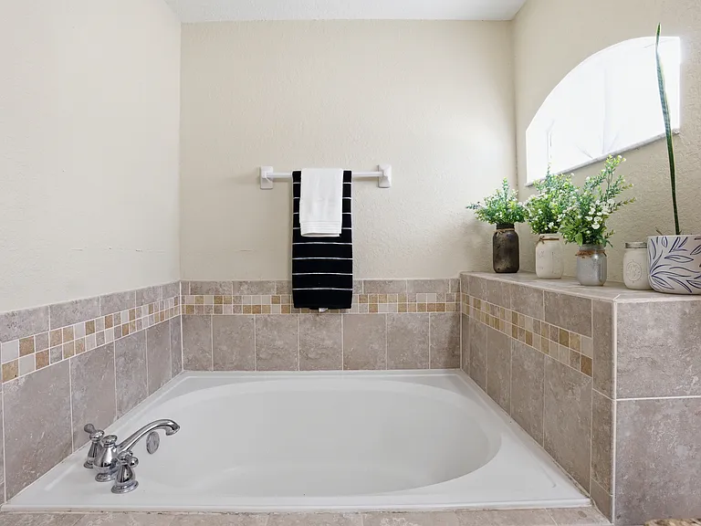 4937 SW 98th Pl — Photo 18