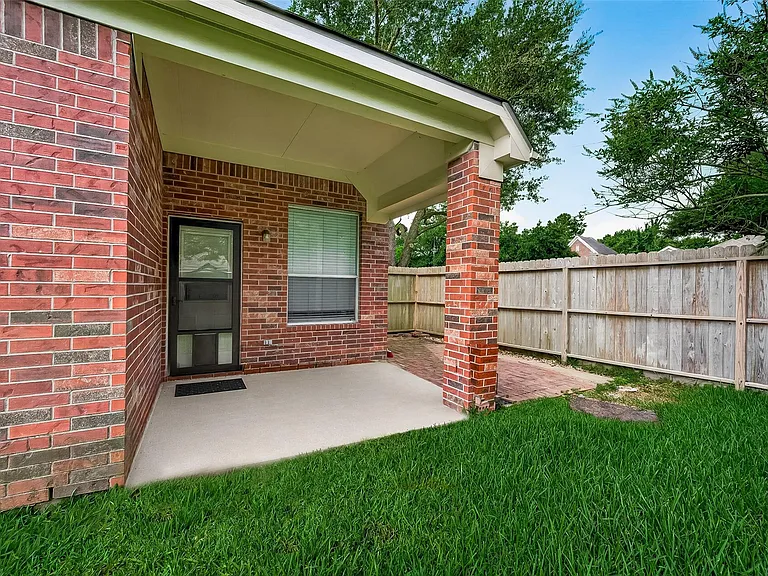 11218 Timbertree Ln — Photo 47