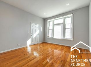 2416 N Maplewood Ave #1, Chicago, IL 60647