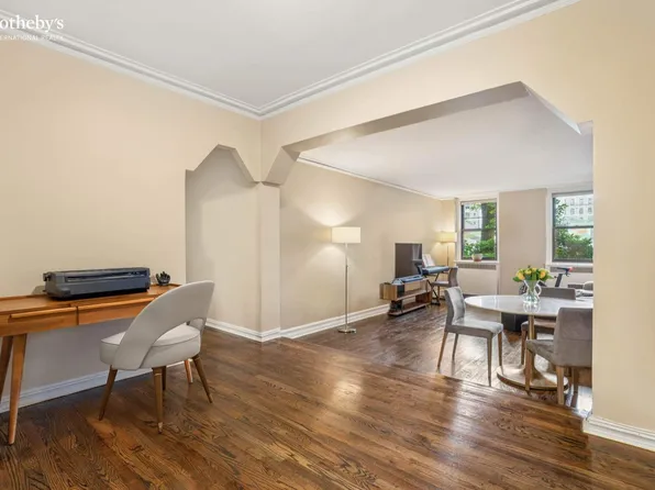 350 Cabrini Boulevard image 3 of 12