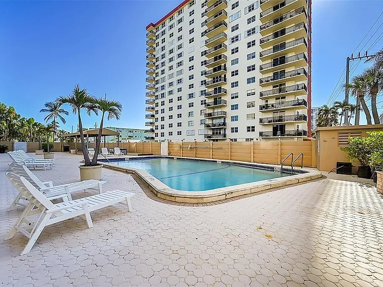 1401 S Ocean Dr #502 — Photo 37