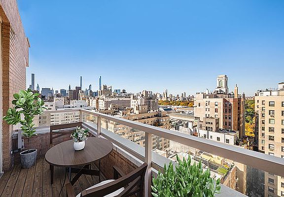4th image of 30 E 85th St #15C
