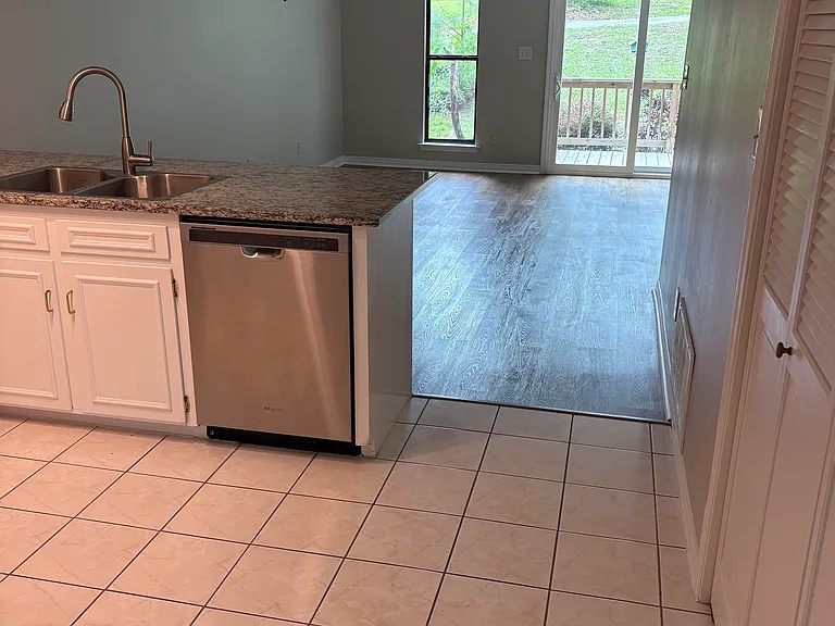 23 Lakeshore Dr #23 — Photo 14