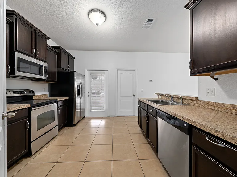 1704 Buckeye Falls Way #1704 — Photo 7