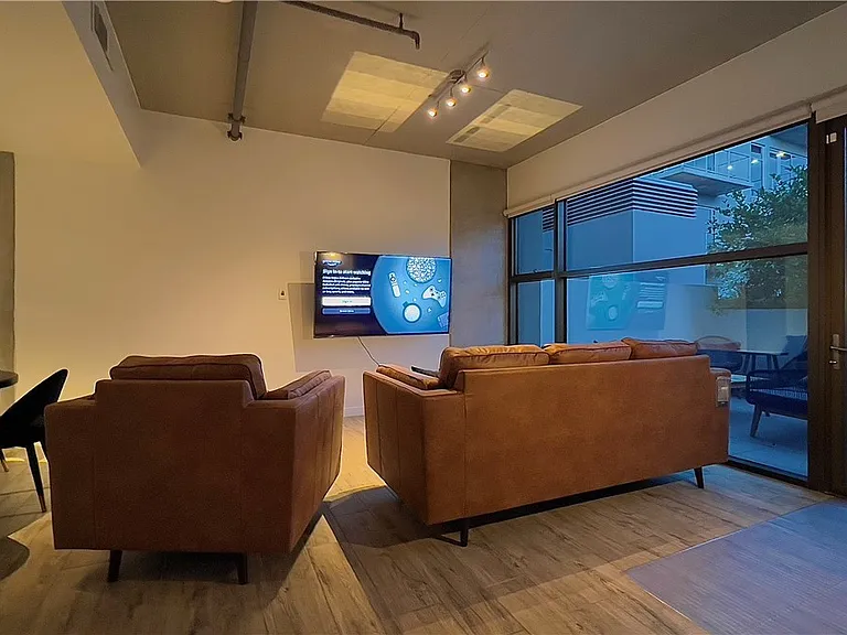 353 E Bonneville Ave #718 — Photo 2