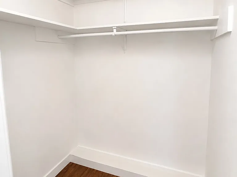 6310 Robin Frst — Photo 18