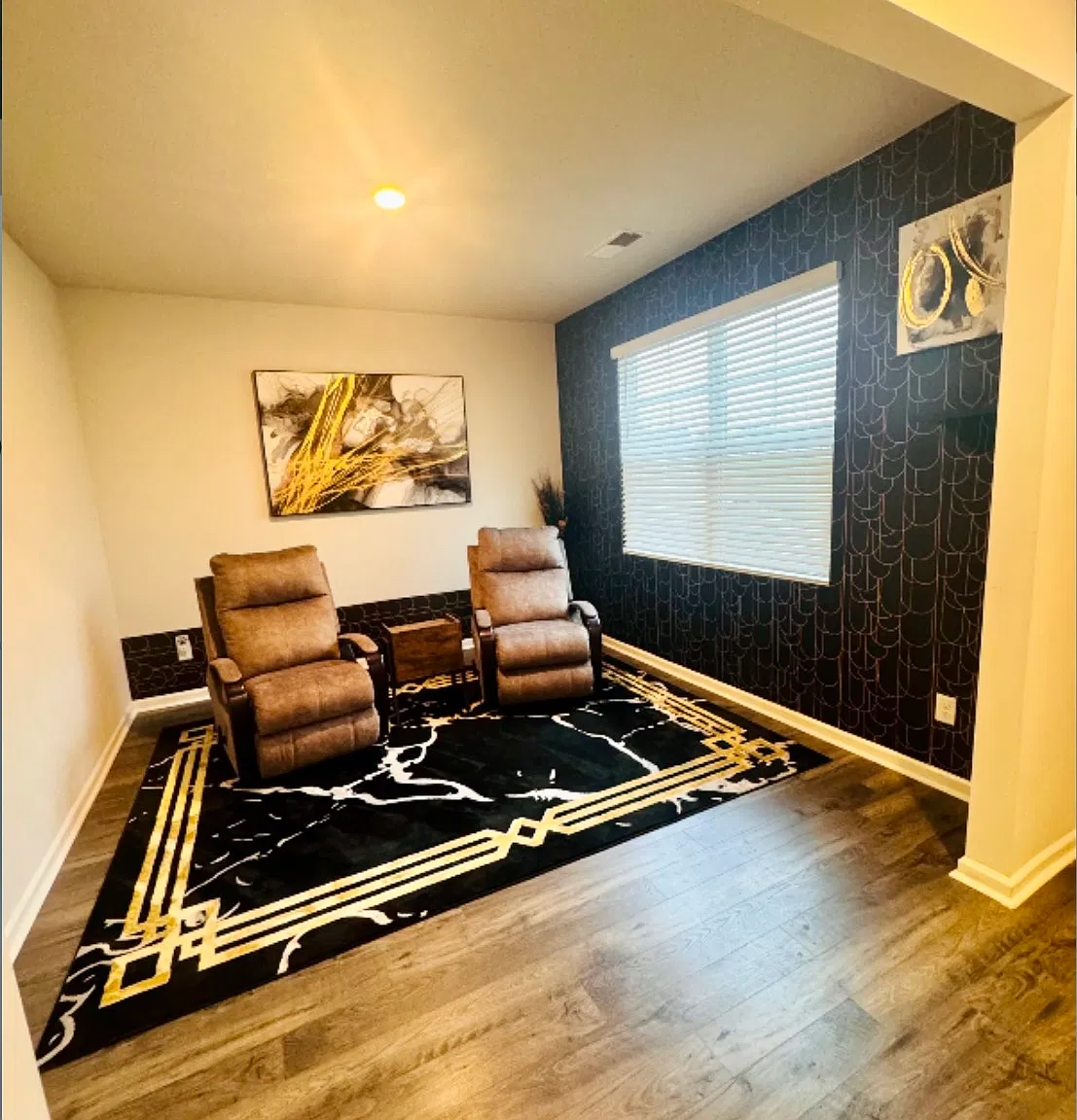 5 bed, 2511 sqft, $2,600 — Photo 3