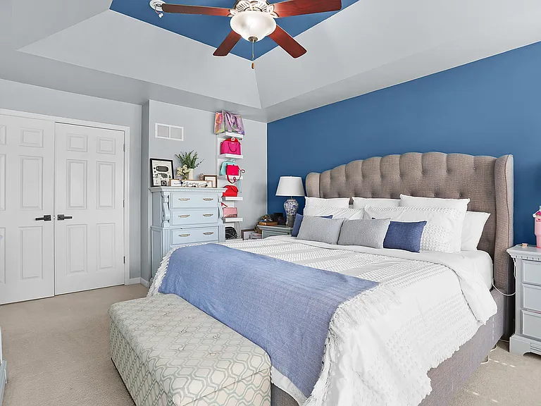 814 Cone Flower Dr — Photo 15