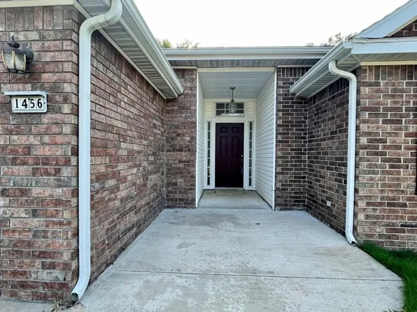 1456 N Timberline Dr, Fayetteville, AR 72704