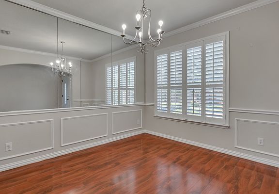 3rd image of 1538 Cliff Creek Dr
