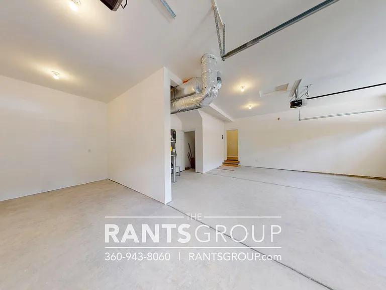 5212 Marian Dr NE — Photo 34
