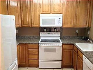 2nd image of 92 Rancho Dr Unit H