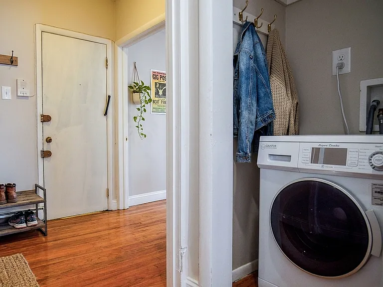 3909 Pine St #2F — Photo 4