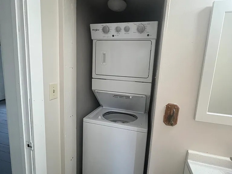 513 Edmond St #2 — Photo 11