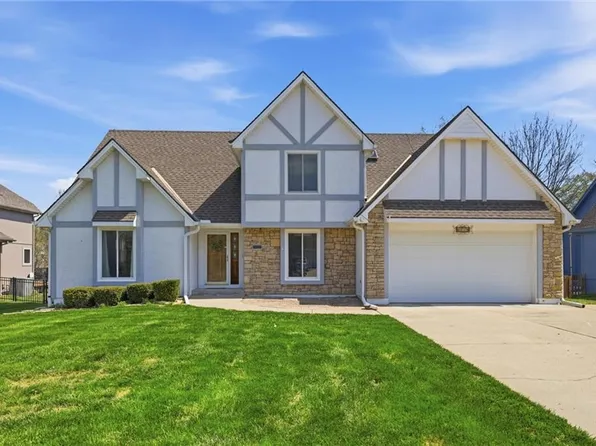 5115 SW Pelican Point, Lees Summit, MO 64082