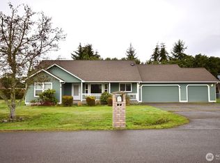 61 Eastgate Pl, Sequim, WA 98382