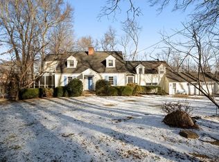 36 Comstock Hill Rd, New Canaan, CT 06840