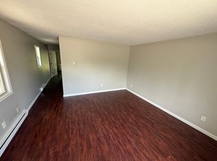 328 Abbe Rd #328, Sheffield Lake, OH 44054
