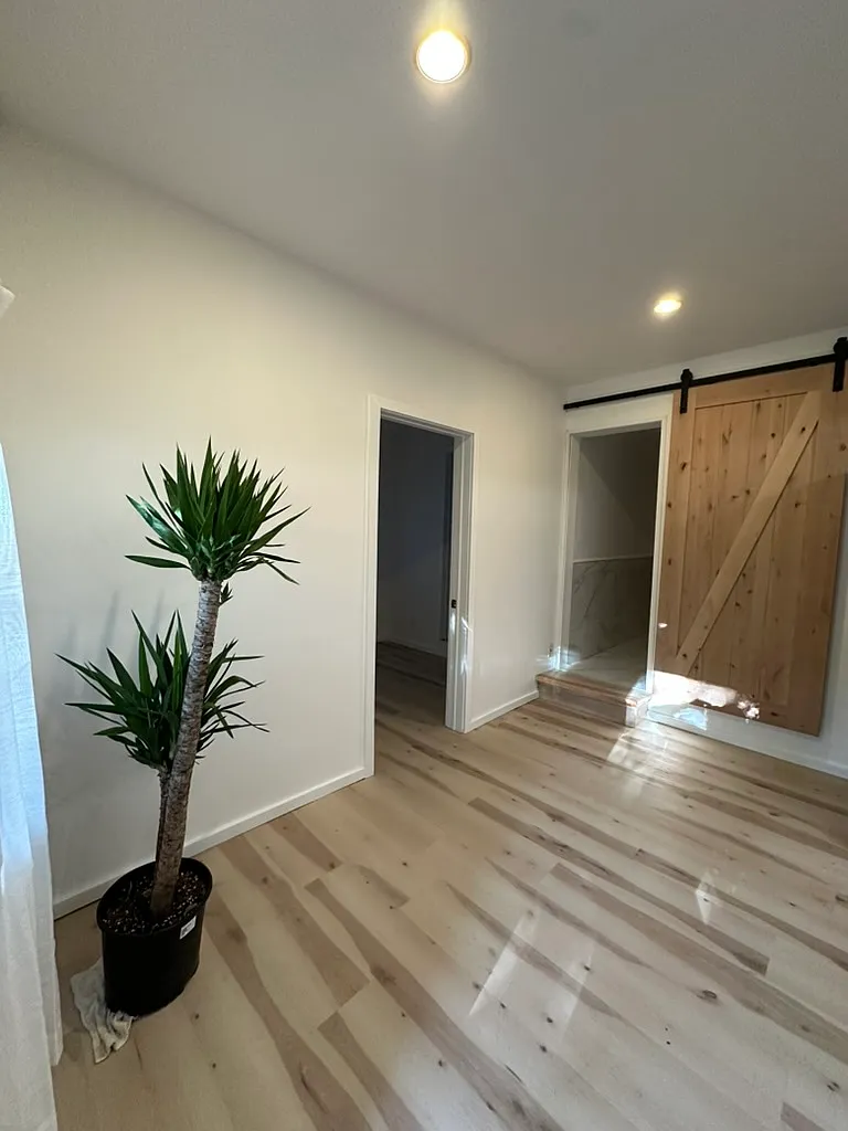 2 bed, 1407 sqft, $3,200 — Photo 2