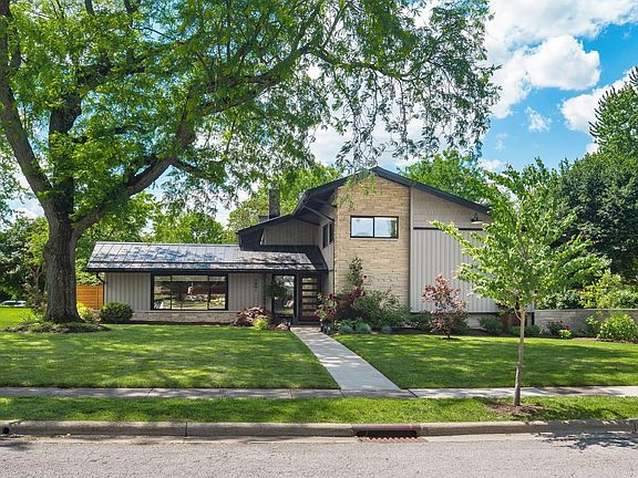 3rd image of 3801 Patricia Dr