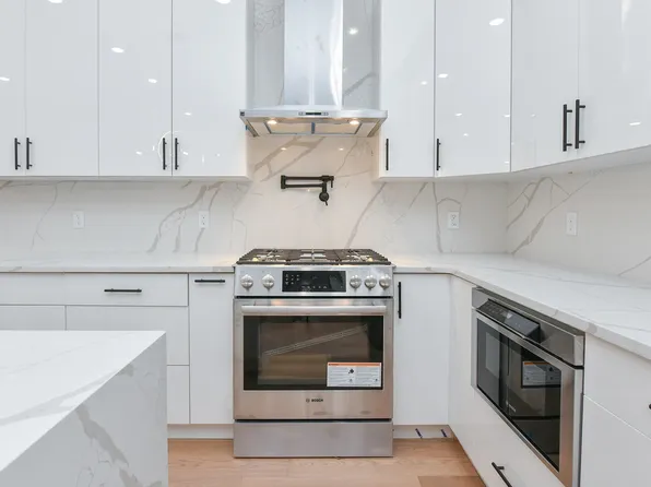 221 Columbia Avenue image 5 of 32